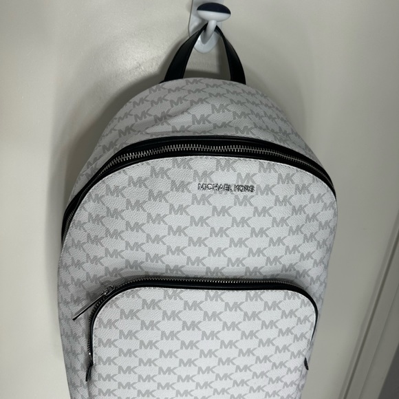 MICHAEL KORS CONNIE BRIGHT WHT MD BACKPACK - Picture 7 of 13